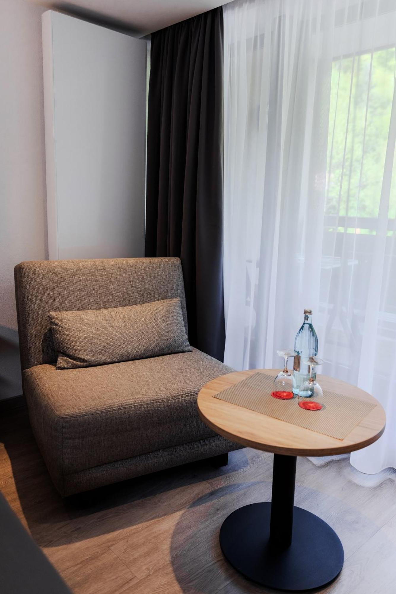 Landgasthof Zur Linde Heimbuchenthal Εξωτερικό φωτογραφία